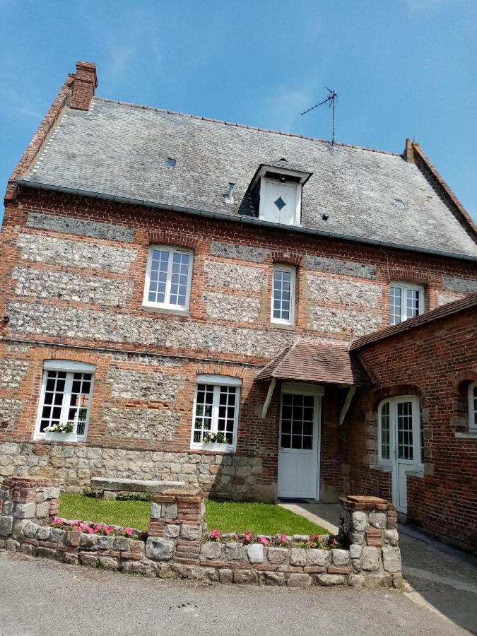 Au Claire De Lune Le Bourg-Dun Exterior photo